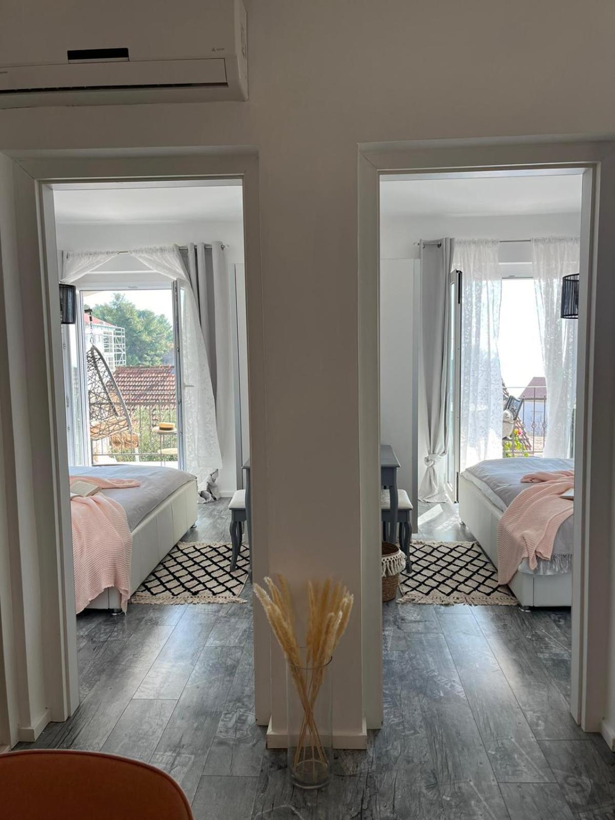 Apartments Tino Hvar Town Luaran gambar